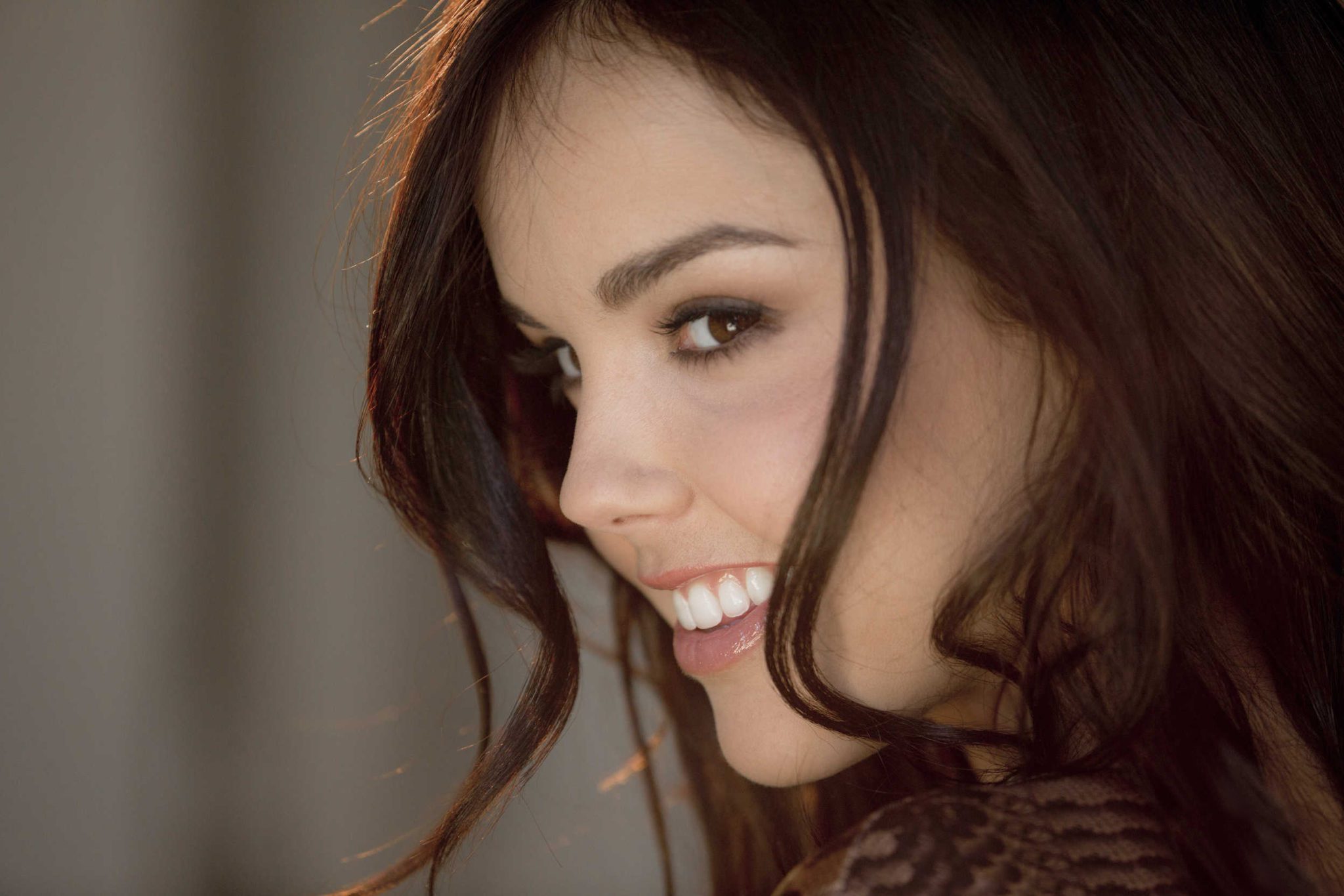 Dillion Harper felicita a Yuya en su cumpleaños SoyGeek — free download